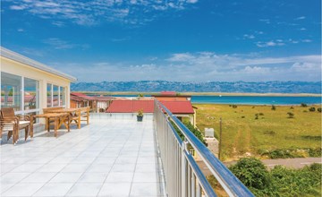 1 bedroom beautiful apartment in Vir 3