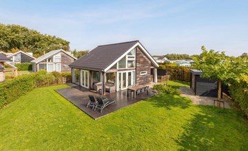 Zonnedorp Kavel 10 Renesse | Villa nabij het Strand & met Ruime Tuin 2