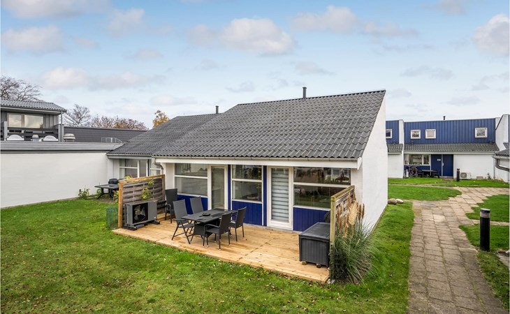 2 bedroom lovely home in Væggerløse 1