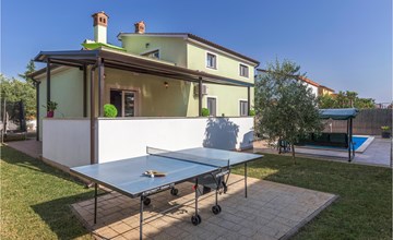 Amazing home in Fazana with kitchen 3