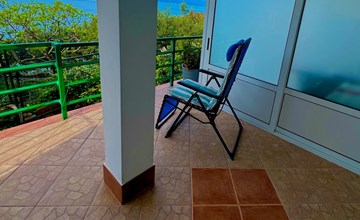 "SeaSide" mit Blick auf das Wasser 2