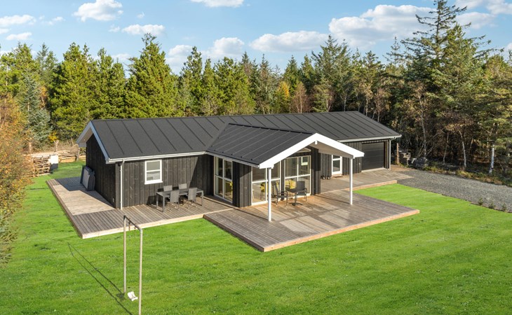 Tolles Haus mit 4 Schlafzimmern in. 1