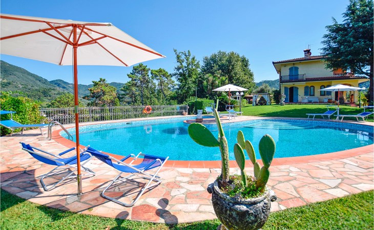 4 bedroom cozy home in Camaiore 1