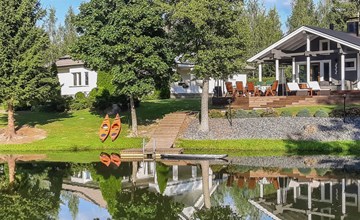 Villa aan de rivier 3