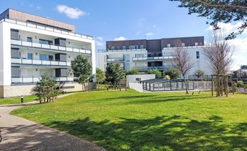 Grand Balcon, Piscine et proche du Port 3