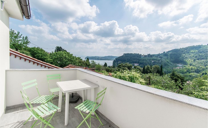 Cozy apartment in Piran with WiFi 1