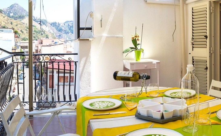 Zina Suite in Giardini Naxos 1