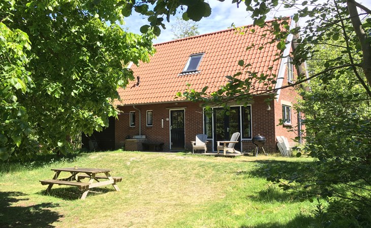 Holiday home De Rommelpot 1