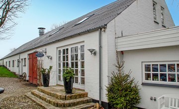 4 bedroom nice home in Ejstrupholm 2