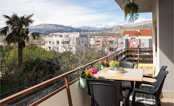 Pet friendly apartment in Podstrana 2