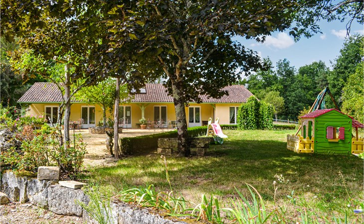 4 bedroom cozy home in La Douze 1