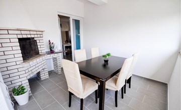 Nice apartment in Novigrad 2