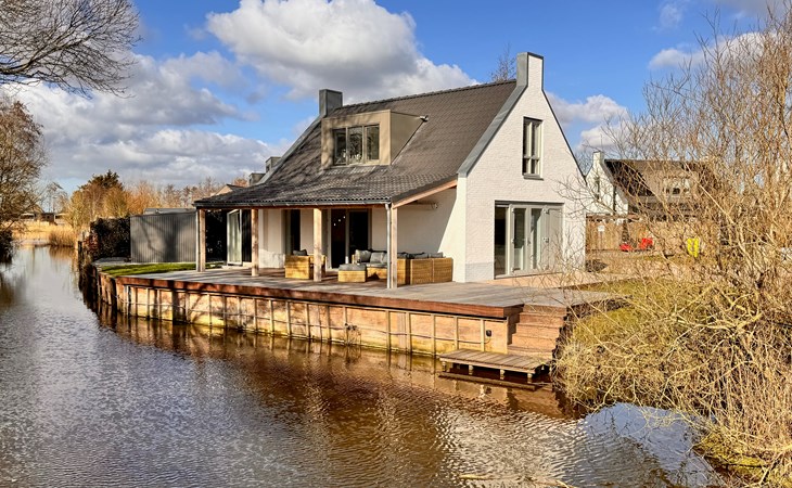 Holiday home on a lake - 85 1