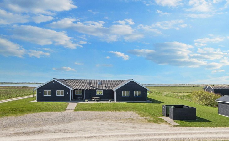 Pet friendly home in Harboøre with sauna 1