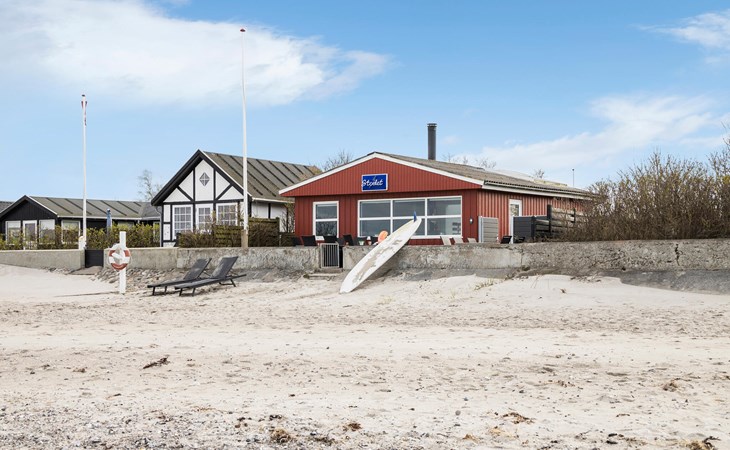 2 bedroom beach front home in Otterup 1
