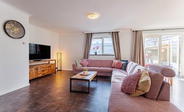 Pet friendly home in Stavenisse with outdoor swimming pool 3