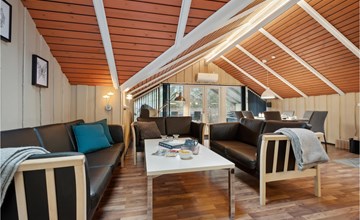 Lovely home in Aakirkeby with kitchen 3