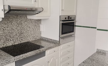 Penthouse mit drei Schlafzimmern in der Nähe von natürlichen Schwimmbädern 2