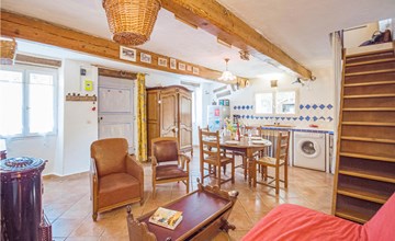 Stunning home in Andon with kitchen 2