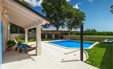 Villa Viva 2