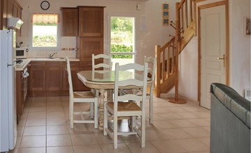 Awesome home in Plestin les Greves 2