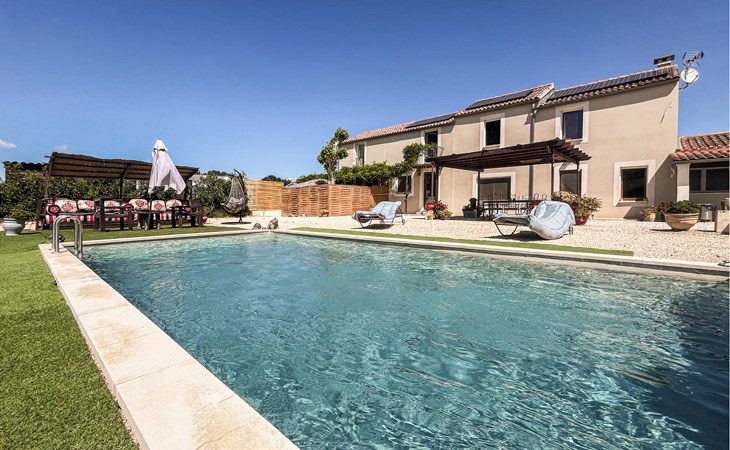 Amazing home in Arles 1