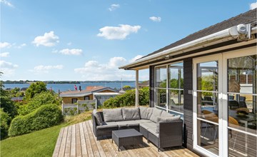 Beautiful home in Broager with kitchen 2