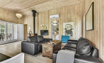 Gorgeous home in Humble with sauna 3