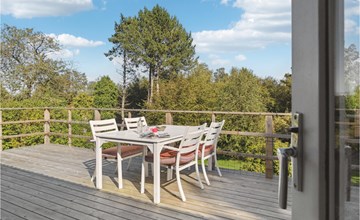 Nice home in Dronningmølle with WiFi 2
