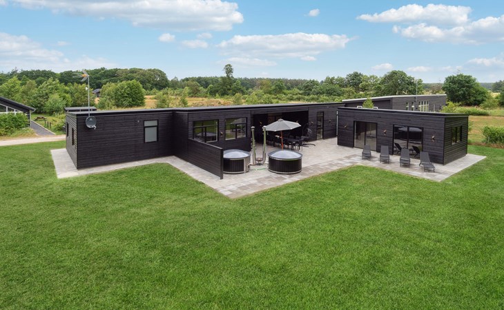 6 bedroom awesome home in Glesborg 1