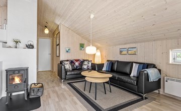 2 bedroom lovely home in Thisted 3