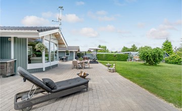 Cozy home in Egå with kitchen 2