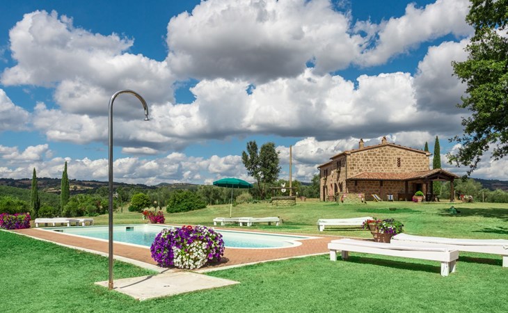 Casale Poggio Lupinaio 1