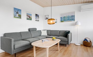 3 bedroom beautiful home in Rønne 3