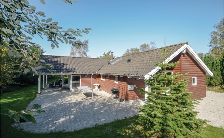 Cozy home in Væggerløse with WiFi 1