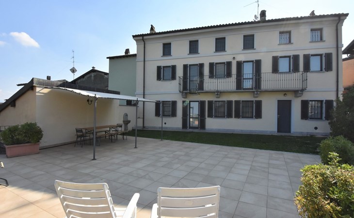 The Bricca Court (Manor House) 1