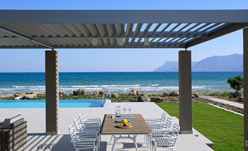 Youphoria Beachfront Estate 2