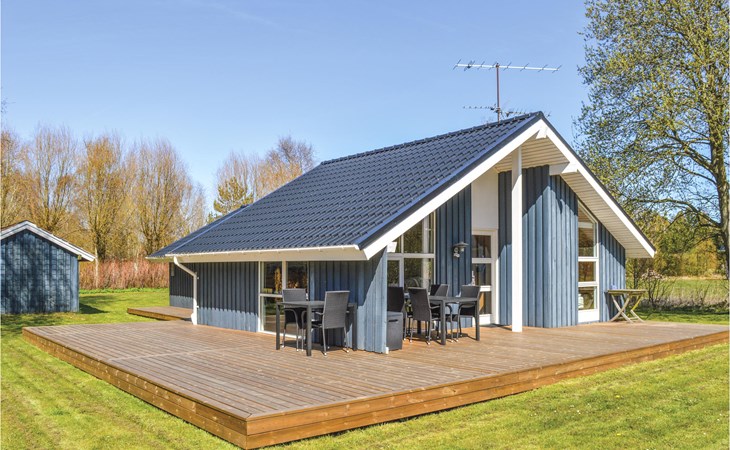 Nice home in Strandby with kitchen 1