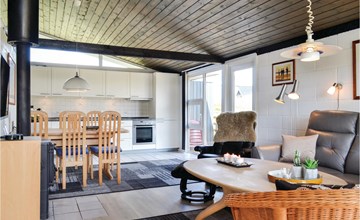 3 bedroom awesome home in Hvide Sande 2