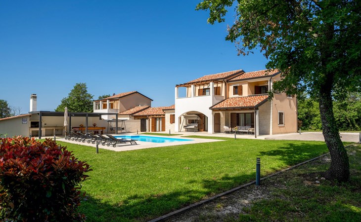 Villa Genia II 1