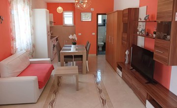 Cozy apartment in Pula with WiFi 3