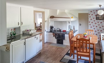 Stunning home in Södra Vi with kitchen 3
