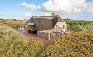 Beautiful home in Ringkøbing with WiFi 2