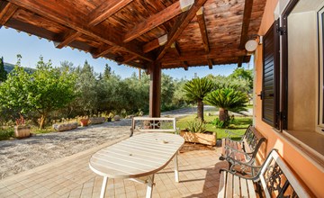 4 bedroom cozy home in Ragusa 2