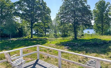 Awesome home in Lidhult with lake view 2