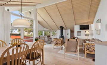 2 bedroom stunning home in Knebel 3