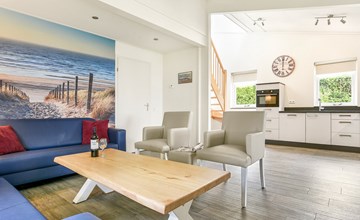 Bungalow 8L 3