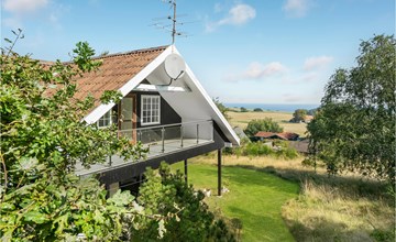 4 bedroom nice home in Knebel 2