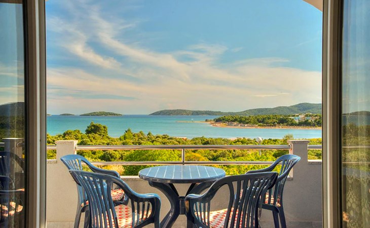 Lovely apartment in Sibenik with house sea view 1