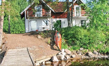 4 bedroom cozy home in Ljungsarp 2